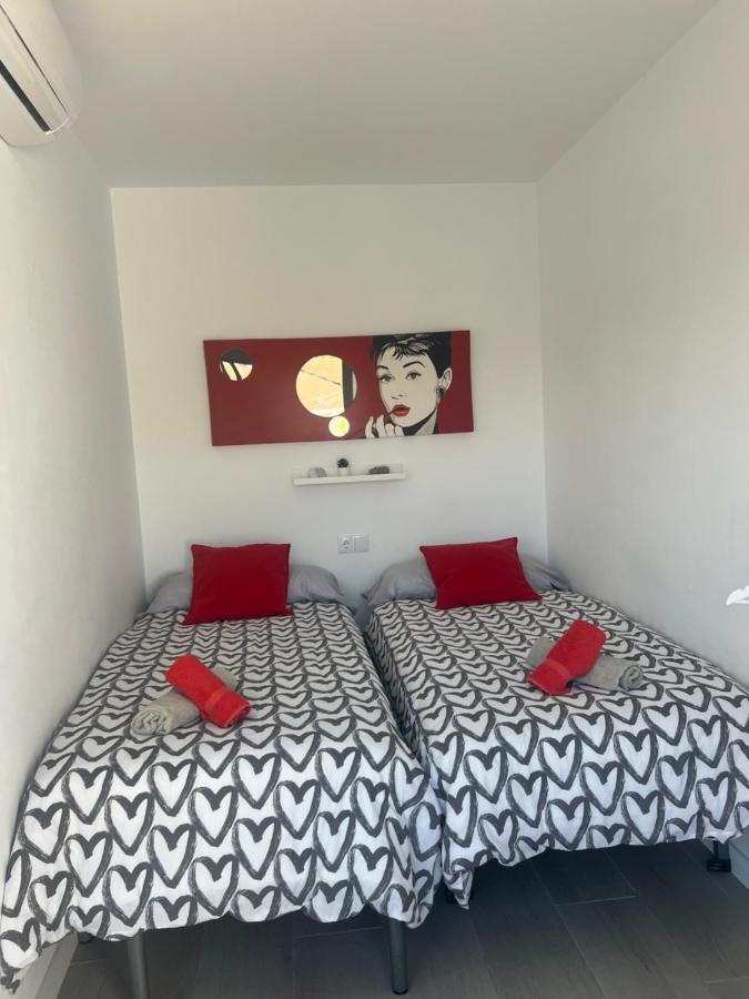 Casa Carmen Atico Primera Linea De Playa Màlaga Exteriér fotografie