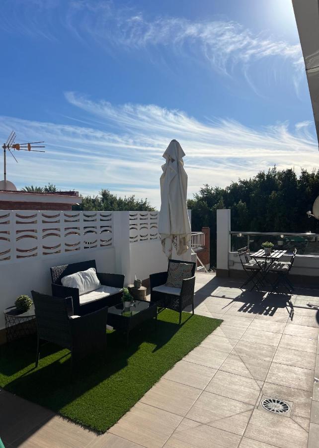 Casa Carmen Atico Primera Linea De Playa Màlaga Exteriér fotografie